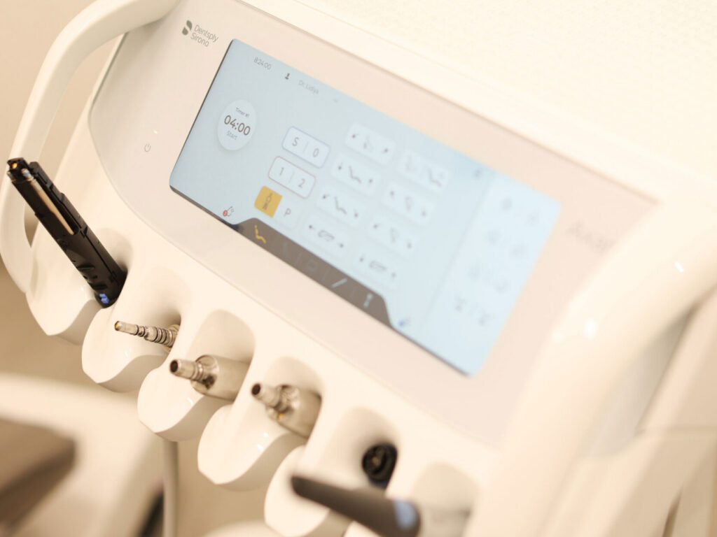 tooth cleaning machine at Gleam Dental, Toronto's premier dental clinic serving all ages from kids to elderly.